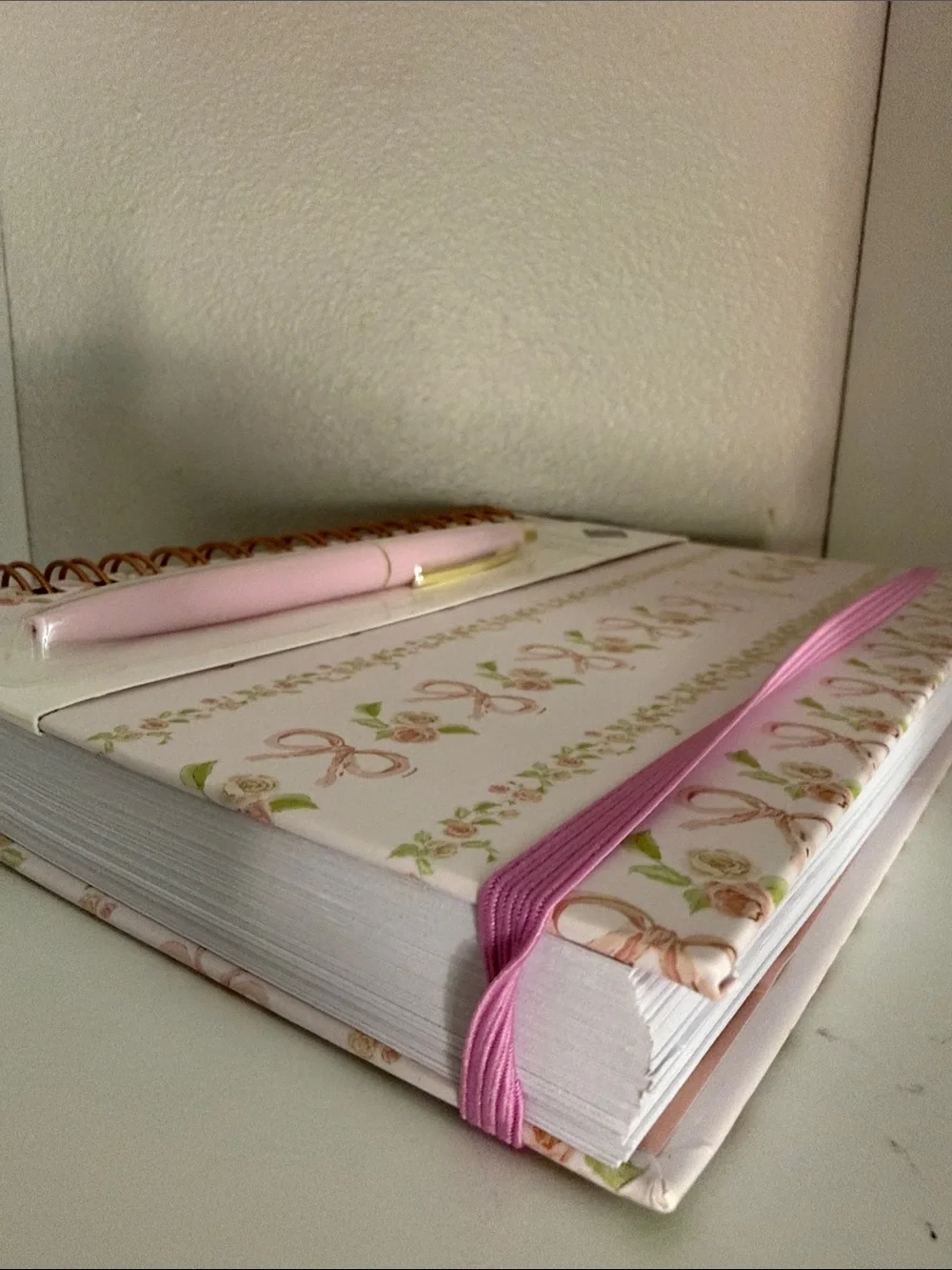 N/A pink journal